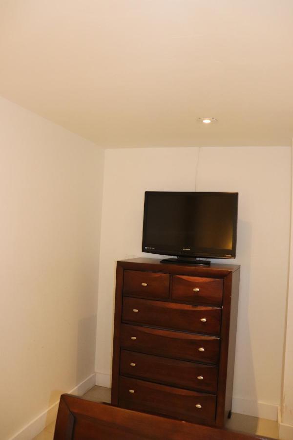 On Hollywood Beach - Affordable Two Bedrooms Sleeps 6 With Two Bathrooms Dania Beach Εξωτερικό φωτογραφία
