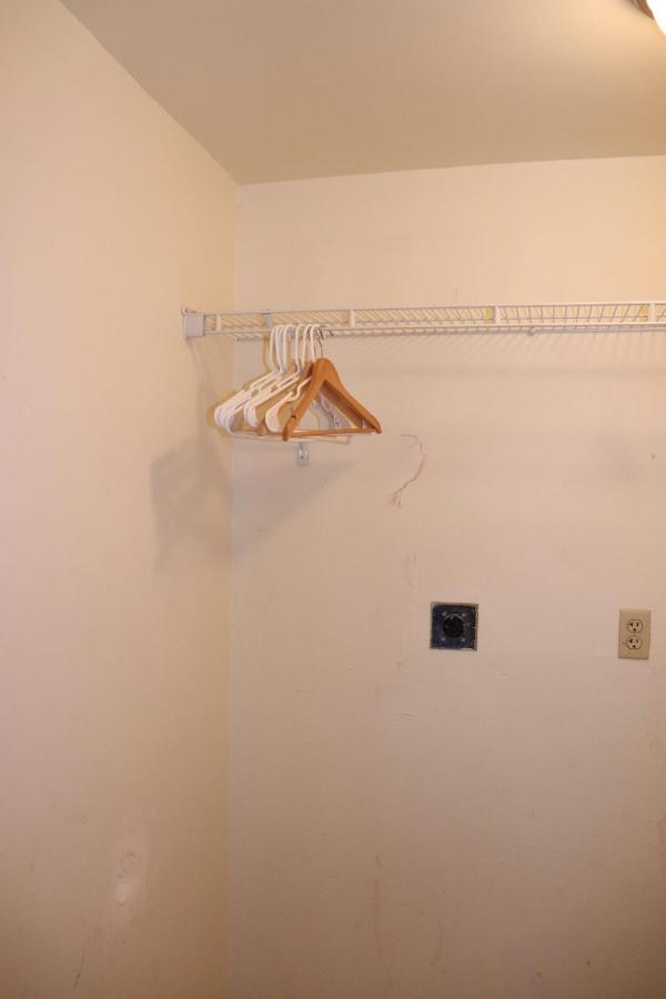 On Hollywood Beach - Affordable Two Bedrooms Sleeps 6 With Two Bathrooms Dania Beach Εξωτερικό φωτογραφία
