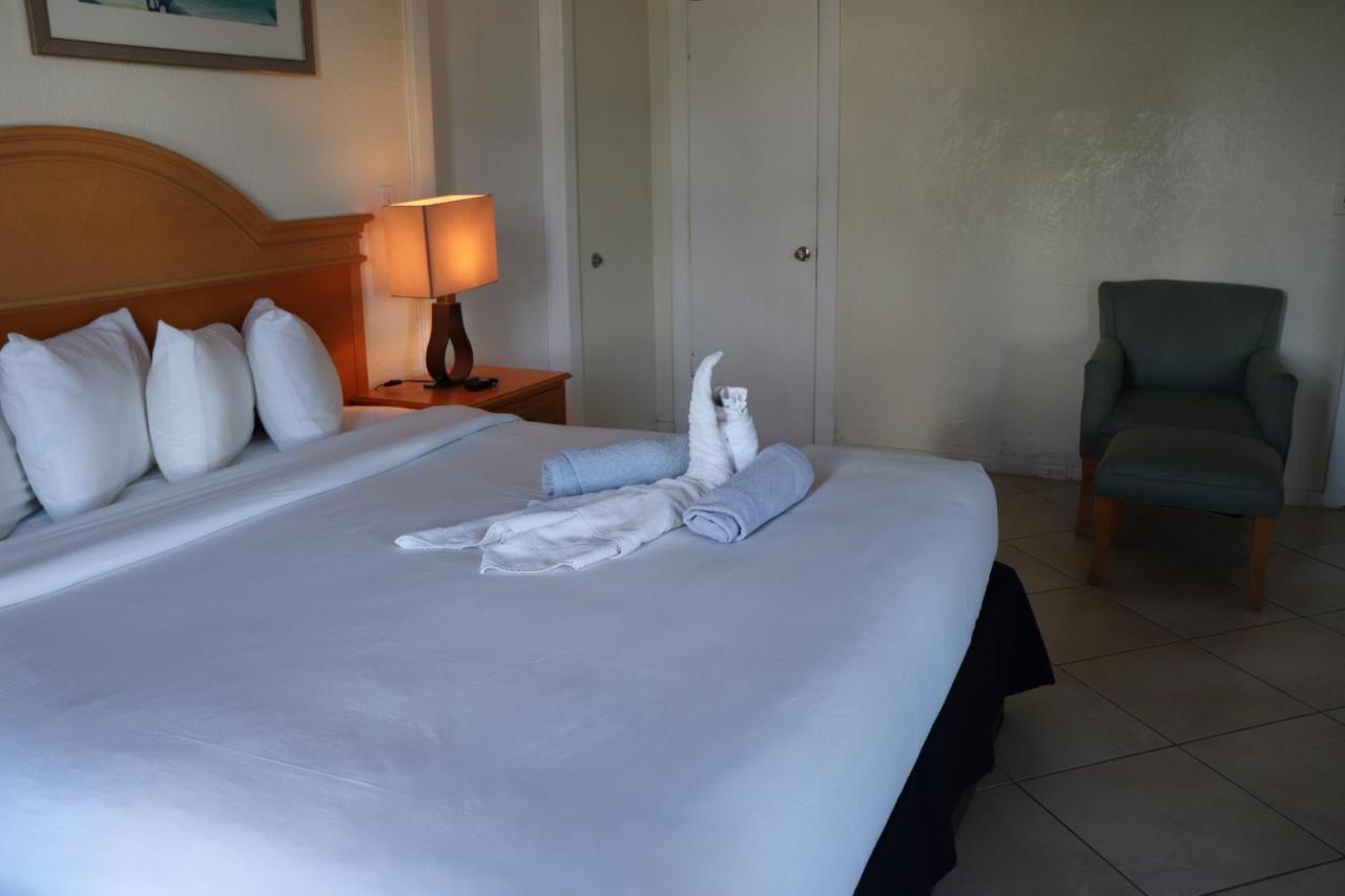 On Hollywood Beach - Affordable Two Bedrooms Sleeps 6 With Two Bathrooms Dania Beach Εξωτερικό φωτογραφία